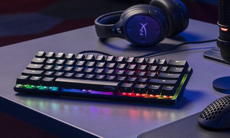 HyperX вивела на український ринок компактну клавіатуру Alloy Origins 60