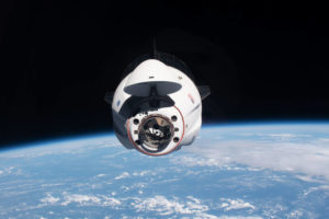 NASA покаже переміщення порту Crew Dragon на космічній станції