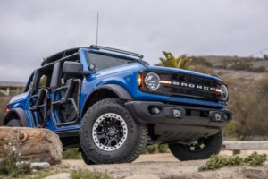 Ford представив позашляховик Bronco без дверей