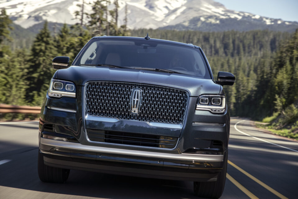 Розкриті особливості нового позашляховика Lincoln Navigator