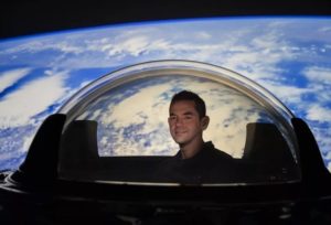 SpaceX оснастить космічний корабель для громадянської місії скляним куполом