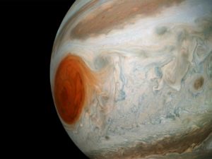 «Хаббл» показав, що вітри у Великій червоній плямі Юпітера посилюються