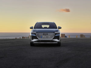 Новий електрокросвер Audi Q4 E-Tron 2022 року виявився дешевшим, ніж останній Q5