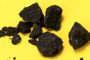 У стародавньому метеориті знову знайшли воду