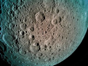 Виявлені сліди вулканічної активності Місяця всього два мільярди років тому