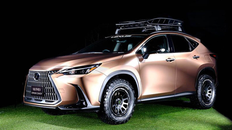 Lexus представив дві версії кросовера NX з економічними моторами