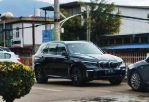 Новий BMW X5 скоро надійде в продаж: кросовер показали на фото та розкрито характеристики