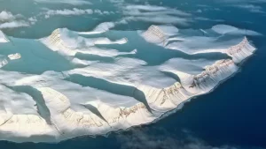 Аномальне потепління одночасно в Антарктиді та Арктиці налякало вчених