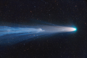 Комета Леонарда розвалилася на частини під час наближення до Сонця
