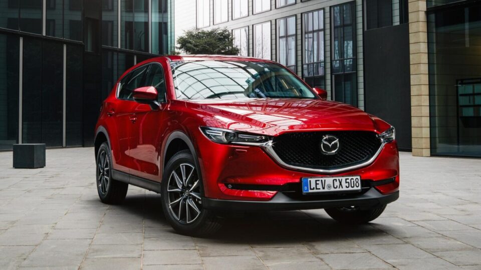 Mazda зупиняє виробництво автомобілів