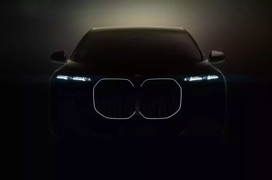 Розкрито зовнішність електричної «сімки» BMW