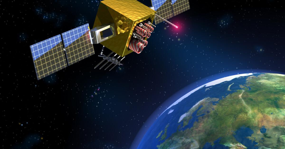 Компанія, яка працює на розвідку США, запустить нові супутники для стеження за Україною