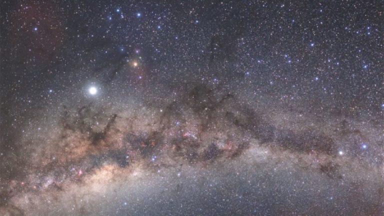 Телескоп Hubble показав майбутнє Чумацького Шляху