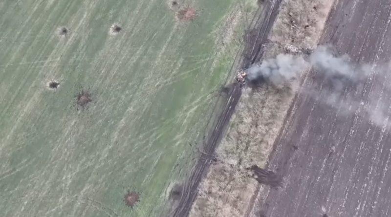 Український танк уразив російський танк на відстані понад 7 км