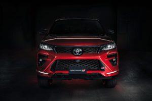 Toyota Fortuner змінить покоління і стане “м’яким” гібридом