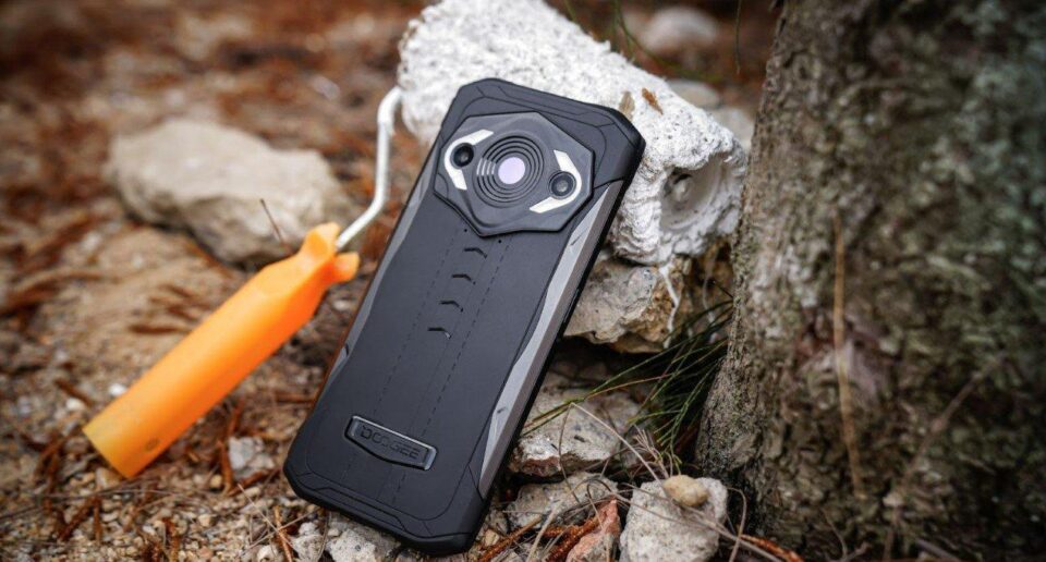 Відомі характеристики смартфона DOOGEE S98 Pro Rugged та ціна