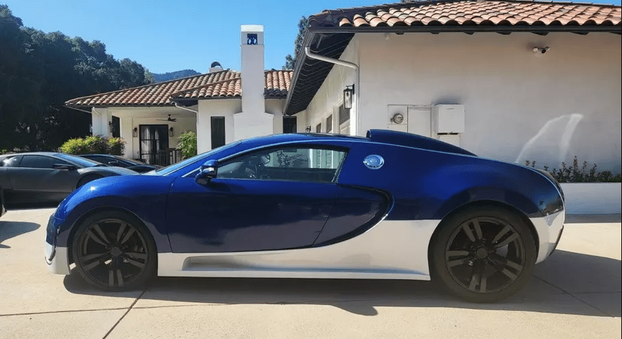 Подивіться на Bugatti Veyron, зроблений з Pontiac GT