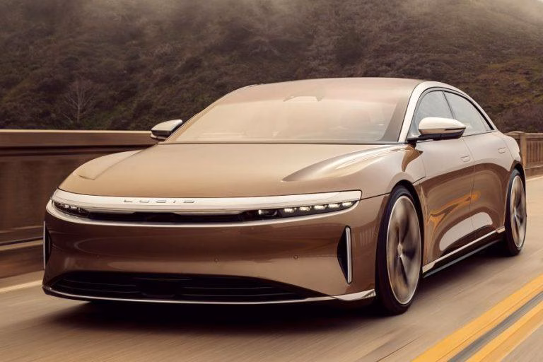 Електрокар Lucid Air перетворився на «цеглу» після оновлення