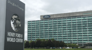 З заводу Ford за тиждень вкрали Raptor та Mustang на мільйони доларів