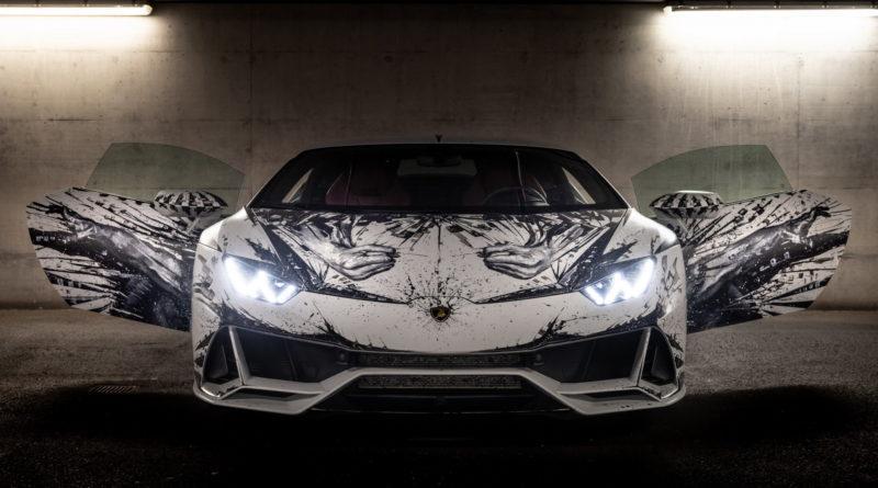 Lamborghini відкликає нові суперкари через двері, що не відкриваються