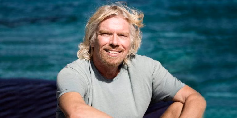 Мільярдер Бренсон відвідав Гостомель і зацікавився відновленням аеродрому