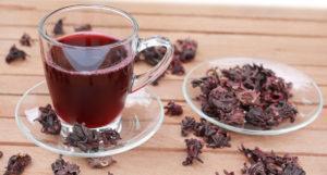 Які корисні властивості чаю каркаде і як його заварювати