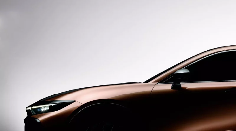 Новий Toyota Crown показали на відео