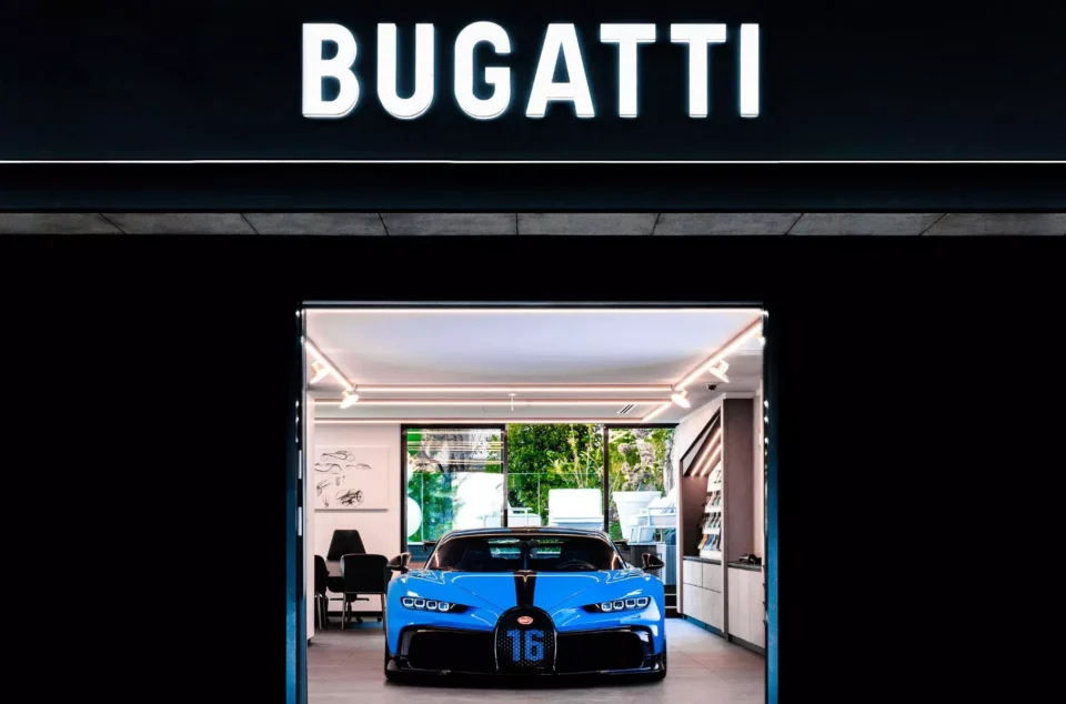 Bugatti оновила логотип