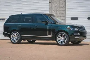 У продажу з'явився новий Range Rover