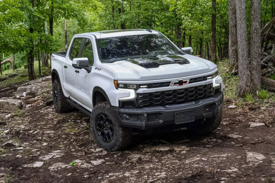 Chevrolet показав спецверсію пікапа Silverado для важкого бездоріжжя