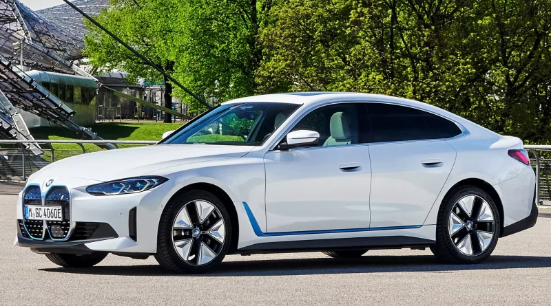 BMW почала продаж спрощеного електромобіля i4 