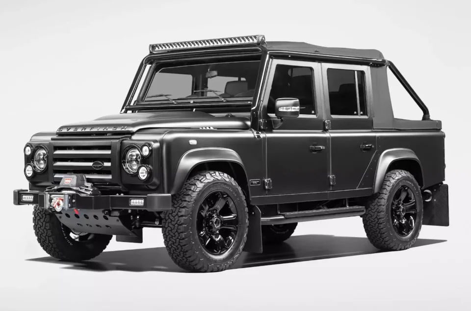 Подивіться на 30-річний Land Rover Defender за 420 тисяч доларів