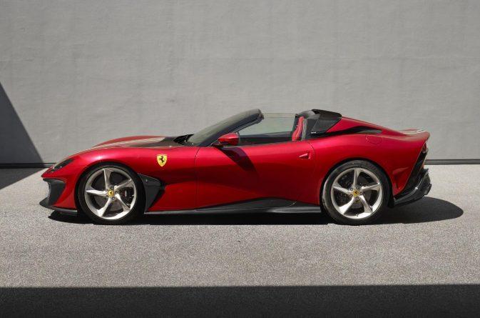 Ferrari представила єдиний у своєму роді родстер SP51