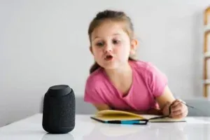 Голосові помічники можуть негативно вплинути на розвиток дитини