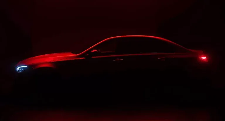 Електрифікований Mercedes-AMG C63 E Performance дебютує 21 вересня