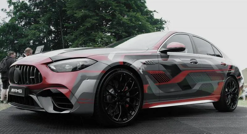 Електрифікований Mercedes-AMG C63 E Performance дебютує 21 вересня