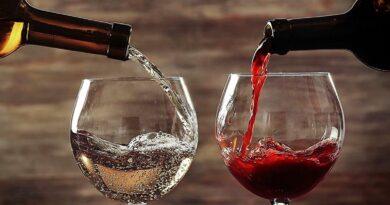 Регулярне вживання вина веде до раку грудей – вчені