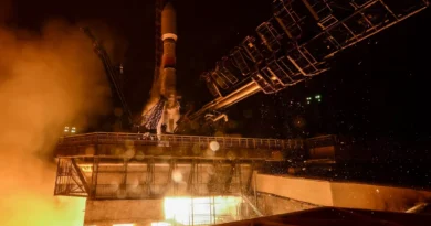 Російська ракета "Союз" запустила 2 секретних військових супутники