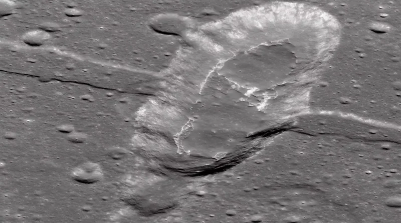 Китайська місячна місія знайшла зразки, які перевертають теорії місячного вулканізму
