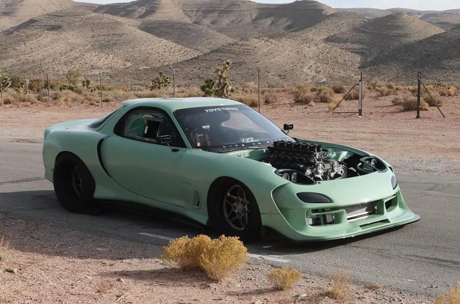 Mazda RX-7 оснастили двигуном V12 від Pagani Zonda