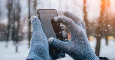 Як користуватися смартфоном, коли на вулиці мороз