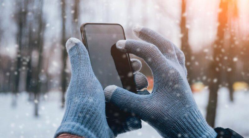 Як користуватися смартфоном, коли на вулиці мороз