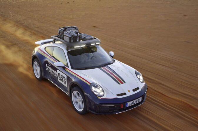 Porsche представила позашляховий 911