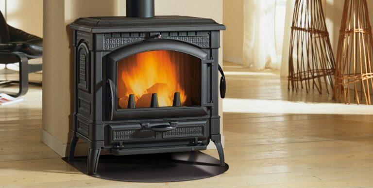 Щоб горіла довше: як правильно розпалювати пічку дровами