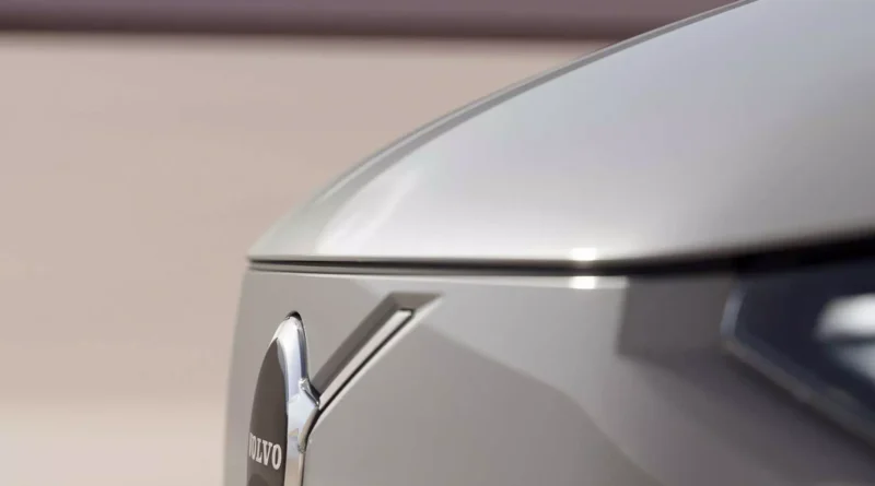 Електричний Volvo EX90 засвітився у новому відео
