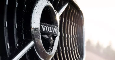 Volvo готує субкомпактний кросовер на платформі Geely