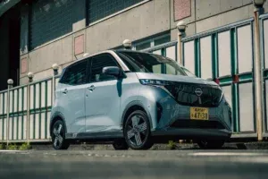 Nissan призупинила приймання замовлень на дві моделі