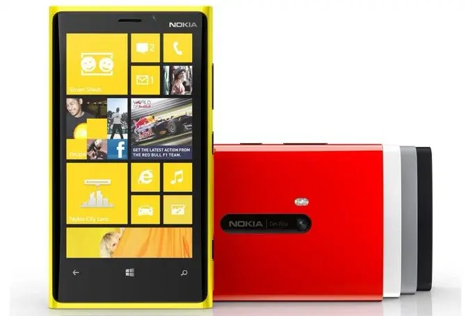 Nokia Lumia 920: смартфон із багатьма перевагами