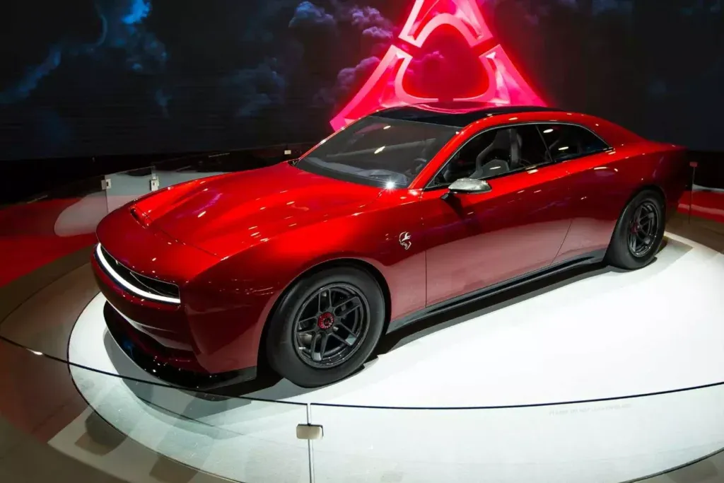 Dodge Charger Daytona SRT отримав дев'ять варіантів потужності