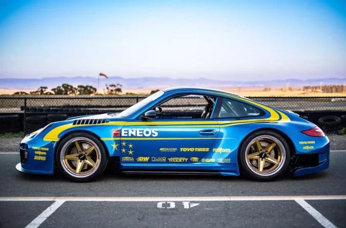 Подивіться на Porsche 911 GT3 із двигуном від Subaru